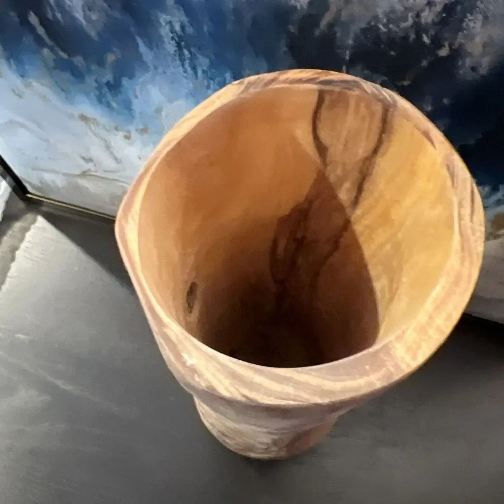 Unbranded hand carved